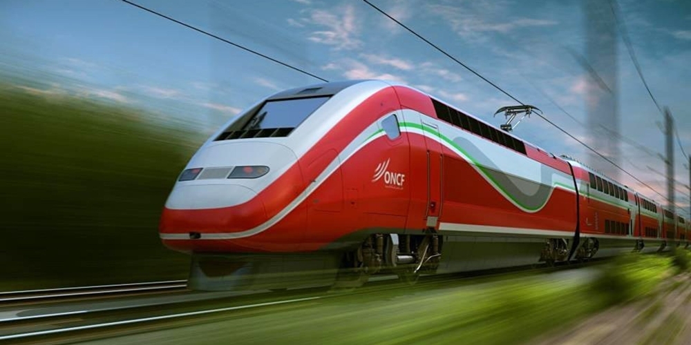Emmanuel Macron inaugure au Maroc le premier TGV d'Afrique